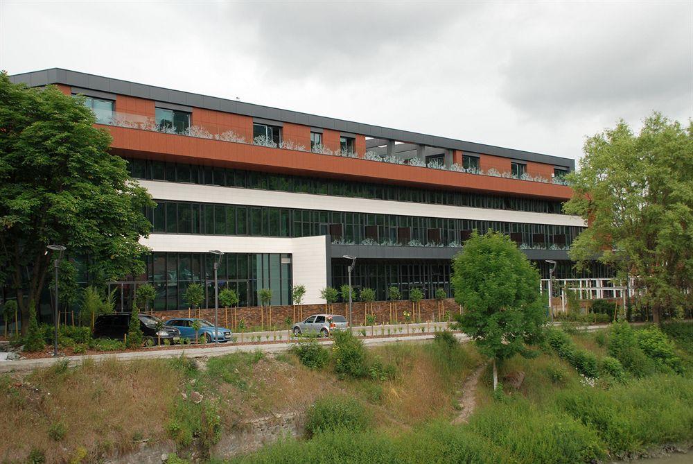 Metropolis Hotel Bistriţa Exteriör bild
